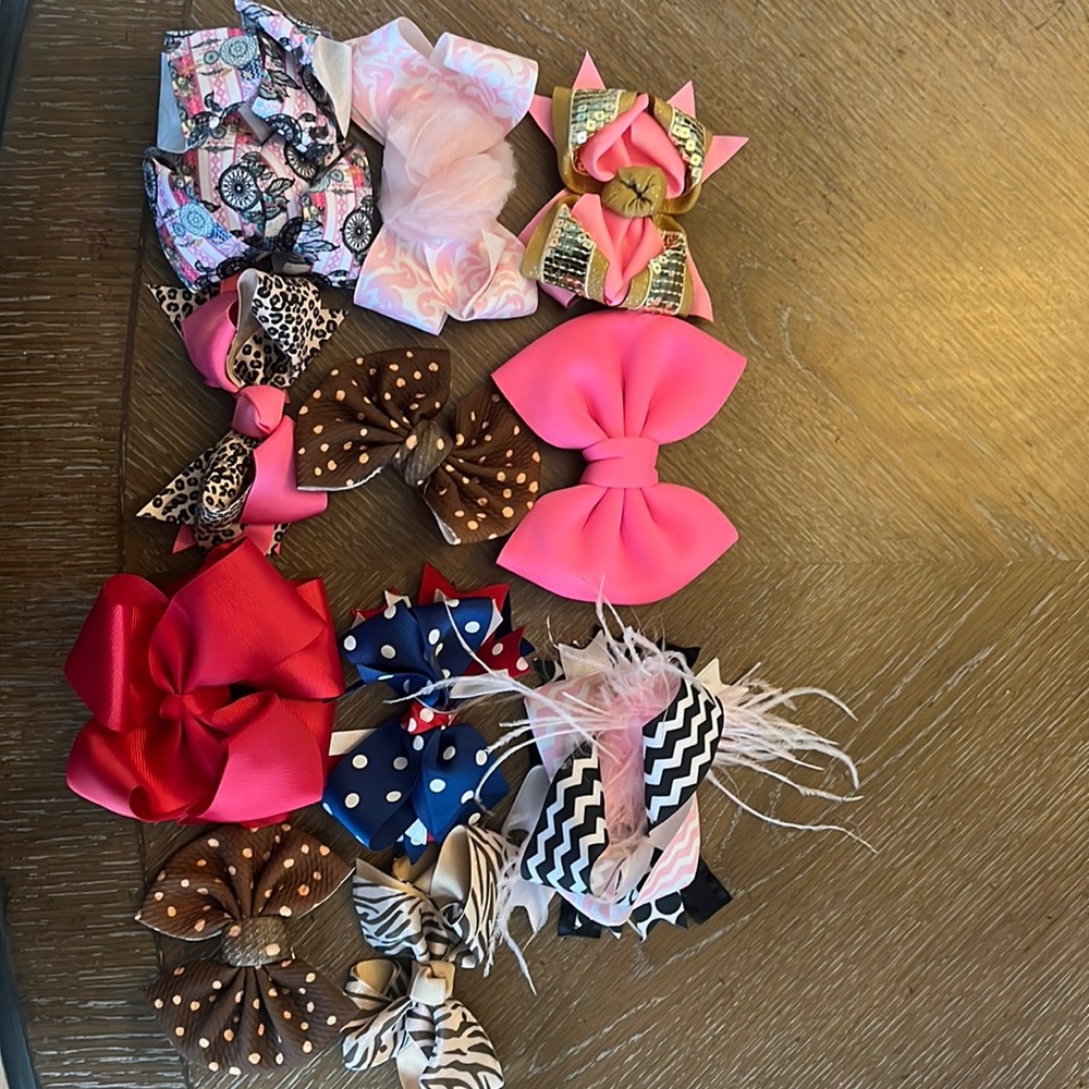 Hair bows